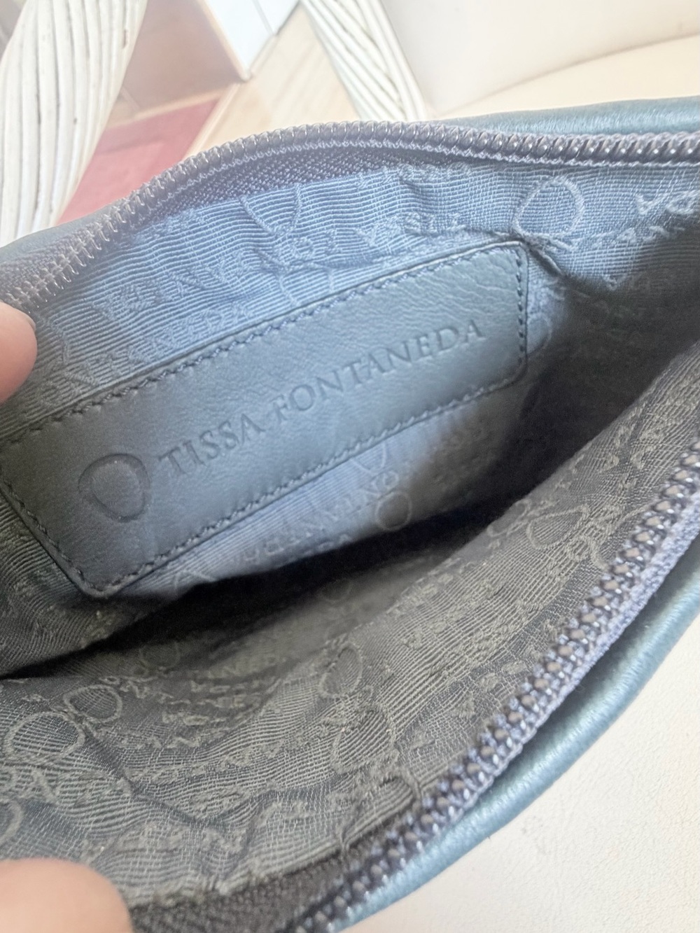 TISSA FONTANEDA Pochette in Steel Grey Nacré. Large. Like New! RT $ 402. - Picture 5 of 8